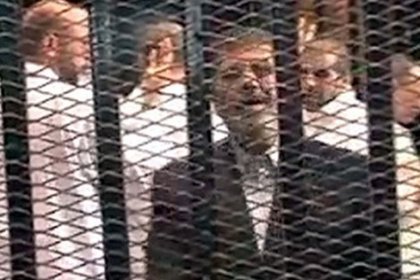 Mursi'nin davası gelecek yıla kaldı!