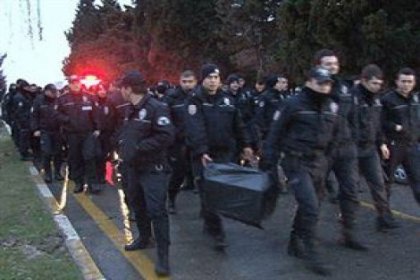 Polisler Nevruz için İstanbul'da