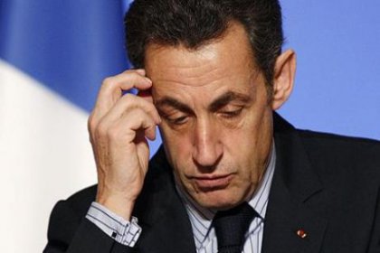 Sarkozy'a Kaddafi soruşturması
