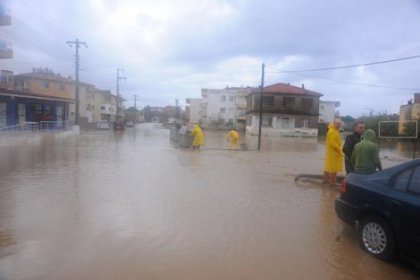 Seferihisar'da Yaşanan Sel Felaketi'ne Belediye Başkanı Tunç Soyeri'den Açıklama