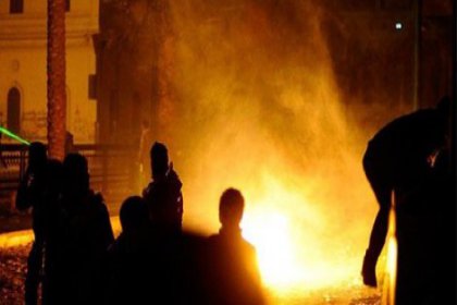 Tahrir Medyanı gaza boğuldu