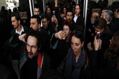 Tutuklu ÇHD avukatlarına cezaevinde 'sohbet' engeli