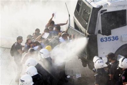 Yorgancıoğlu: KKTC'ye TOMA giremez!