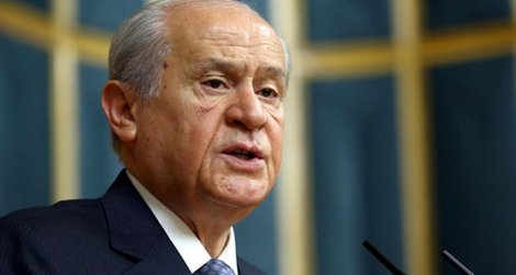 Bahçeli: Twitter'i, Youtube'u kapatan, villalara dolar yığandan cumhurbaşkanı olmaz