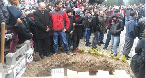 Berkin Elvan toprağa verildi