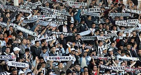 Beşiktaş'ta Çarşı depremi!