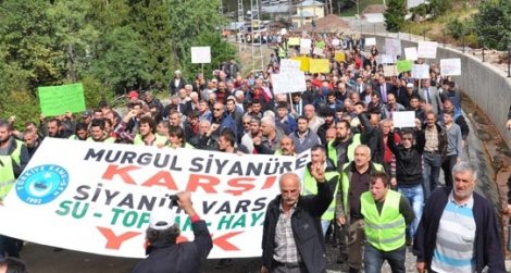 Böyle siyanüre hayır yürüyüşü görülmedi!