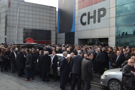 CHP İstanbul'da Karayalçın dönemi başladı