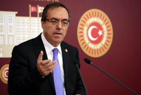CHP'li Kart: ''Türkiye Cumhuriyeti Başbakanı’na iş takipçiliği yakışır mı?''