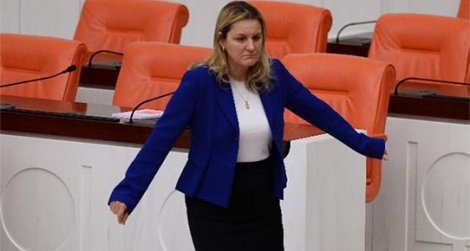 CHP'li vekilden AK Partili vekili utandıran iltifat