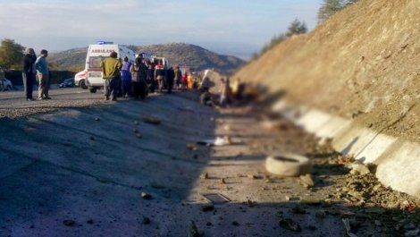 Isparta'da katliam gibi kaza: 15 ölü