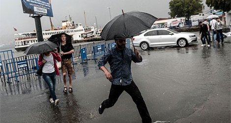 İstanbul'da 9 saat yağış uyarısı