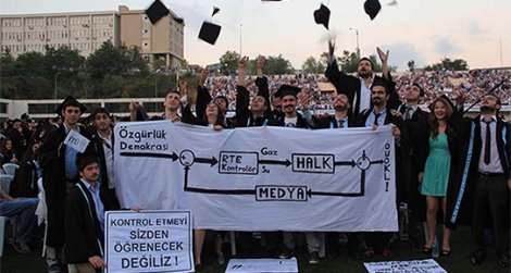 İTÜ'de mezuniyet töreni yok: Gezi'den mi, Metallica'dan mı?