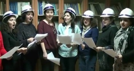 Kadın mühendislerden TRT'ye şarkılı cevap: Olmaz öyle şey