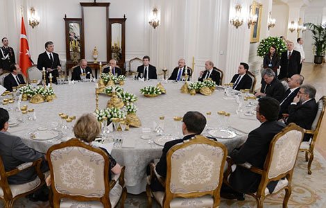 Kılıçdaroğlu Cumhurbaşkanı ve Hollande ile yemekte buluştu