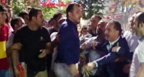 Küfürbaz Başkan'a müftüden destek: Kudursun itler
