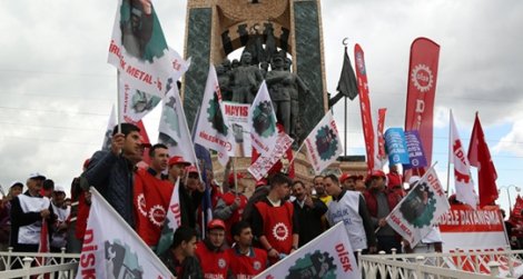 'Taksim Meydanı'nda 1 mayıs kutlaması