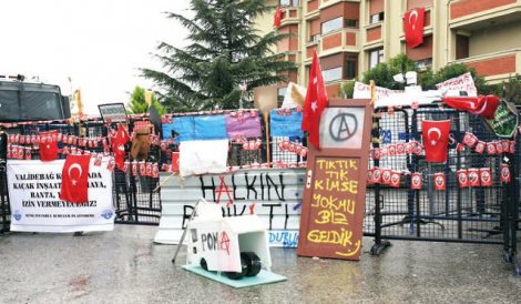 Validebağ için 'kitlesel eylem' çağrısı: Hukuk iptal, direnişe devam