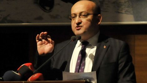 Yalçın Akdoğan'dan, Derya Sazak'a sert yanıt