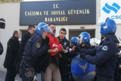 Bakanlık önünde protestoya 17 gözaltı