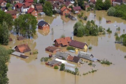 Balkanlar'da sel faciasının üzerine mayın tehlikesi geldi