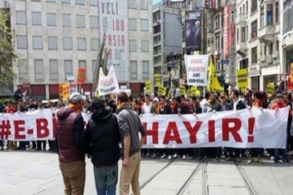E-bilet protestosuna polis müdahalesi