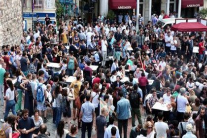 Galata Kulesi’nin dibine çay bahçesi isyanı