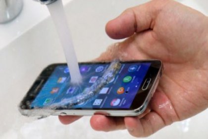 Galaxy S5 Mini su geçirmeyecek