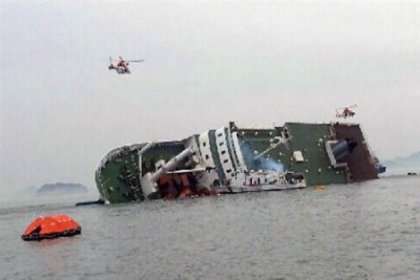 Güney Kore’de 470 kişi taşıyan gemi battı