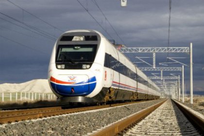 Hızlı tren rayları çeliktenmiş çelikten