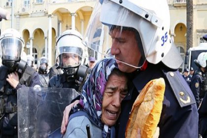 İzmir'deki polis müdahalesine yaşlı kadından tepki