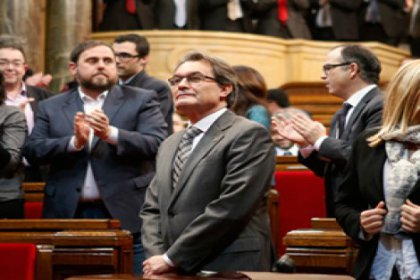 Katalanya Meclisi bağımsızlık yolunda!