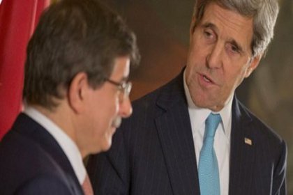 Kerry'den Davutoğlu'na: Ahmet sohbetimizi sen mi anlatırsın ben mi anlatayım!