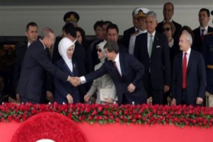 Kılıçdaroğlu Erdoğan'ın elini sıkmadı