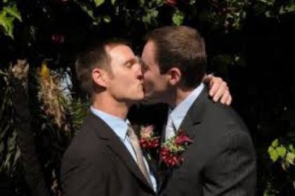 Malta Eşcinsel Evliliği kabul etti