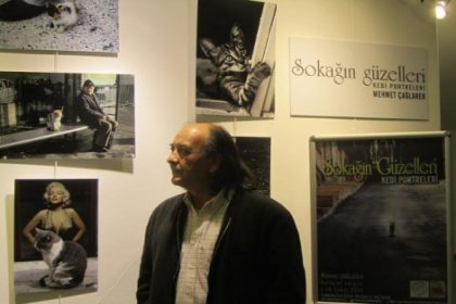 Mehmet Çağlarer’in “Sokağın Güzelleri” sergisi