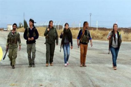 Suriye'de Kürtler 'özerklik' ilan etti