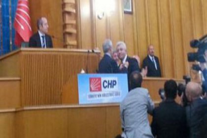 Tuncay Özkan CHP’de