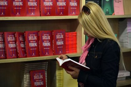 Türk Dil Kurumu'nun Kürtçe sözlüğü satışta