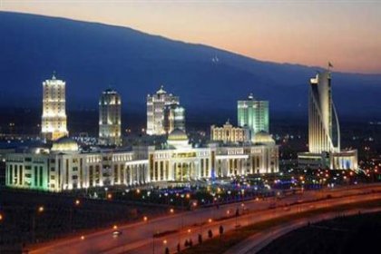 Türkmenistan'da halka bedava arsa dağıtılacak