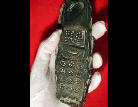 800 yıllık cep telefonu şok etti
