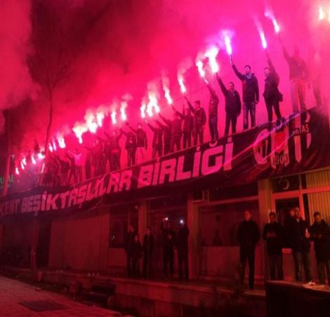 Ankara'da Beşiktaş'a muhteşem karşılama