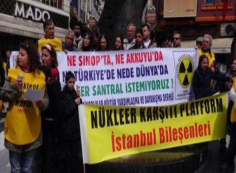 Beşiktaş'ta nükleer karşıtı eylem