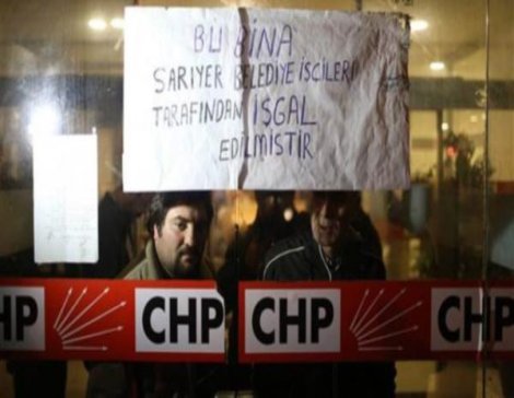 CHP İstanbul İl Başkanlığı'nda zincirli eylem