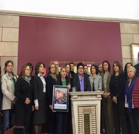CHP'li Sarıhan: Kadınların mücadelesi sürecek!