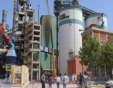 Çimento fabrikasında patlama: 3 ölü 2 yaralı