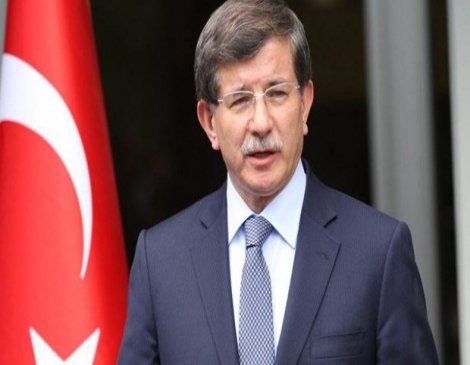 Davutoğlu açıklama yapıyor