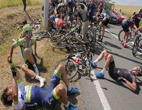 Fransa Bisiklet Turu'nda korkunç kaza!
