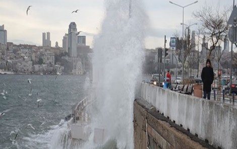 İstanbul'u lodos vurdu!