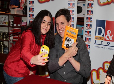 Jeff Kinney'e çocuklar akın etti